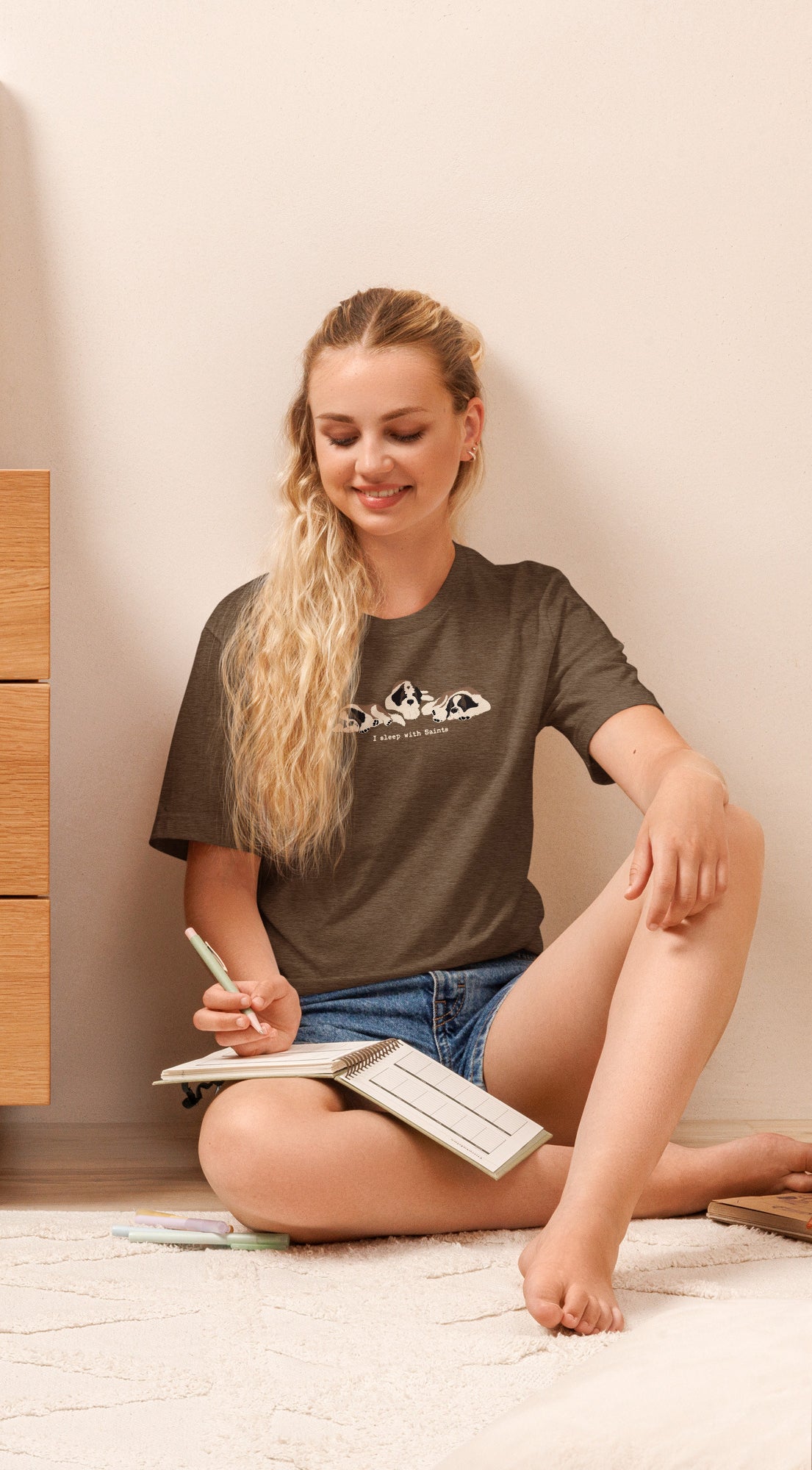I Sleep with Saints Lightweight T-shirt