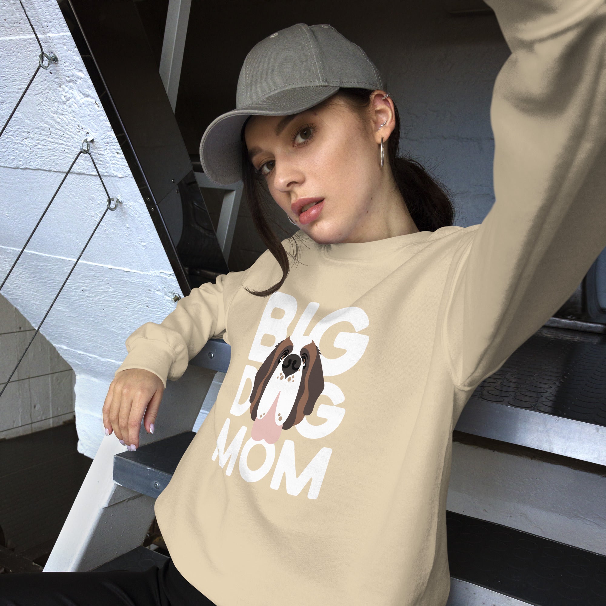 Big Dog Mom Sweatshirt - Lucy + Norman