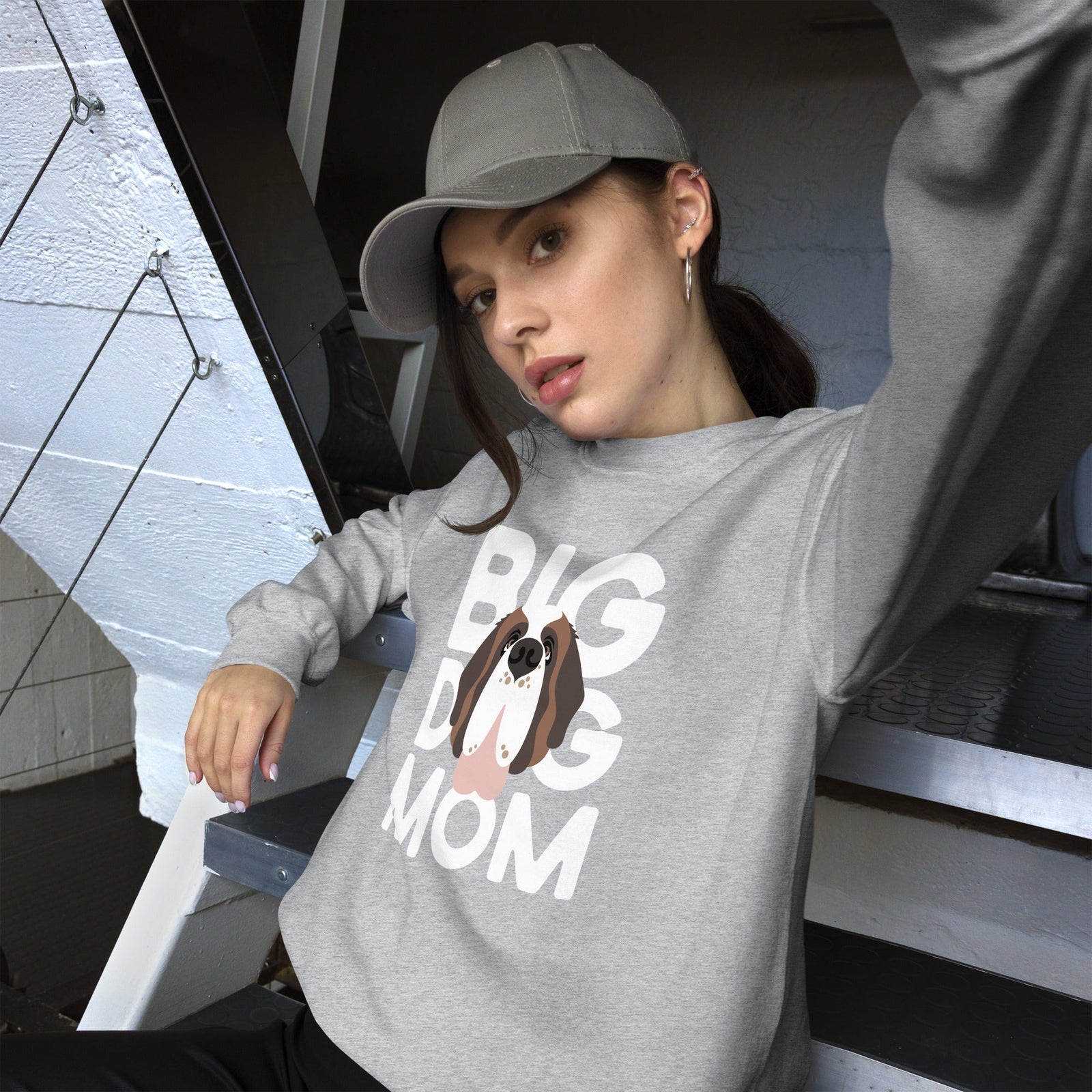 Big Dog Mom Sweatshirt - Lucy + Norman