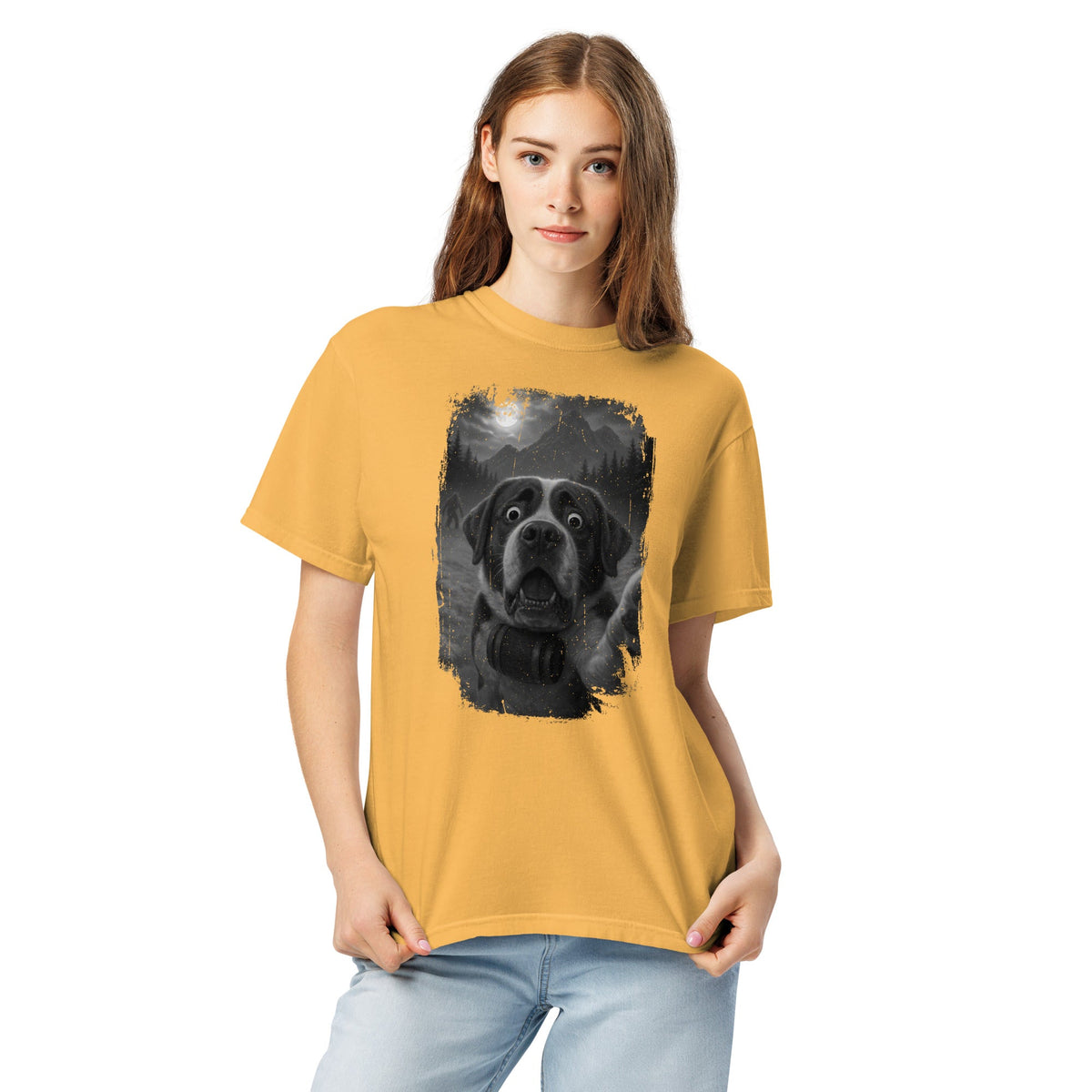Bigfoot Scaredy Saint Bernard Selfie T-Shirt - Lucy + Norman