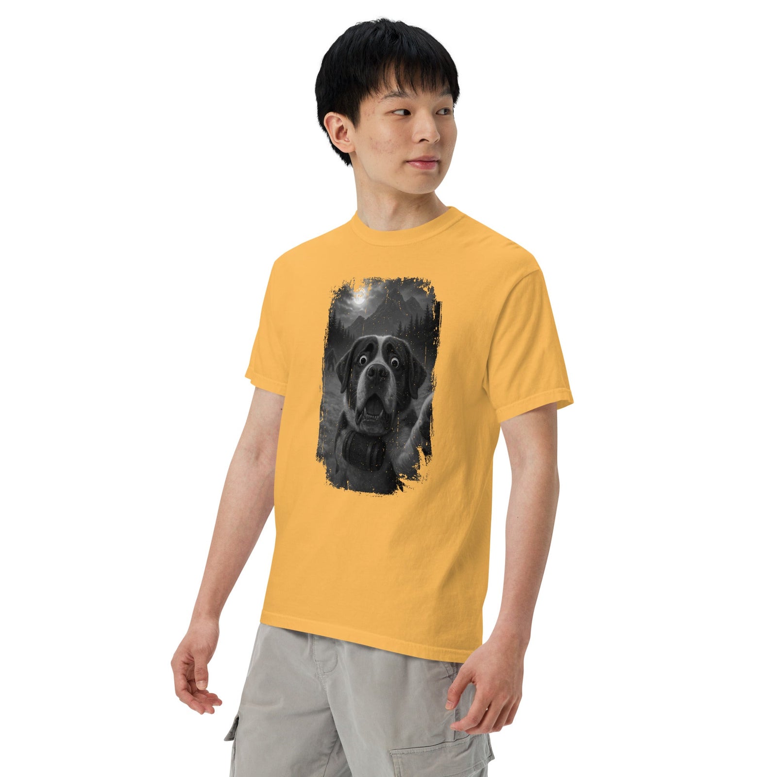 Bigfoot Scaredy Saint Bernard Selfie T-Shirt - Lucy + Norman