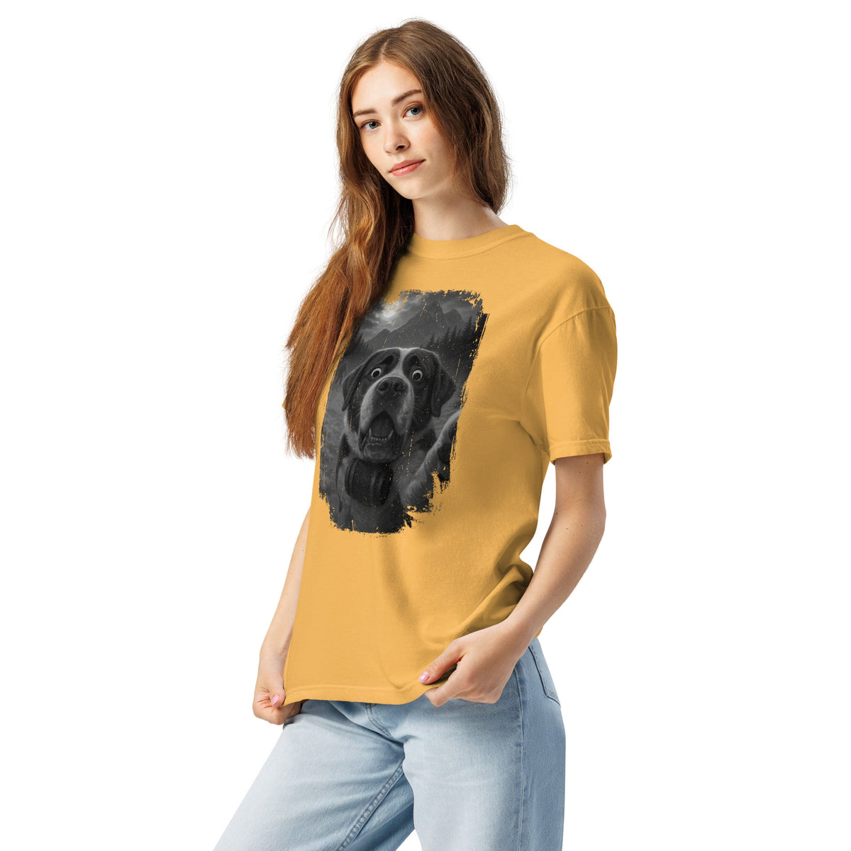 Bigfoot Scaredy Saint Bernard Selfie T-Shirt - Lucy + Norman