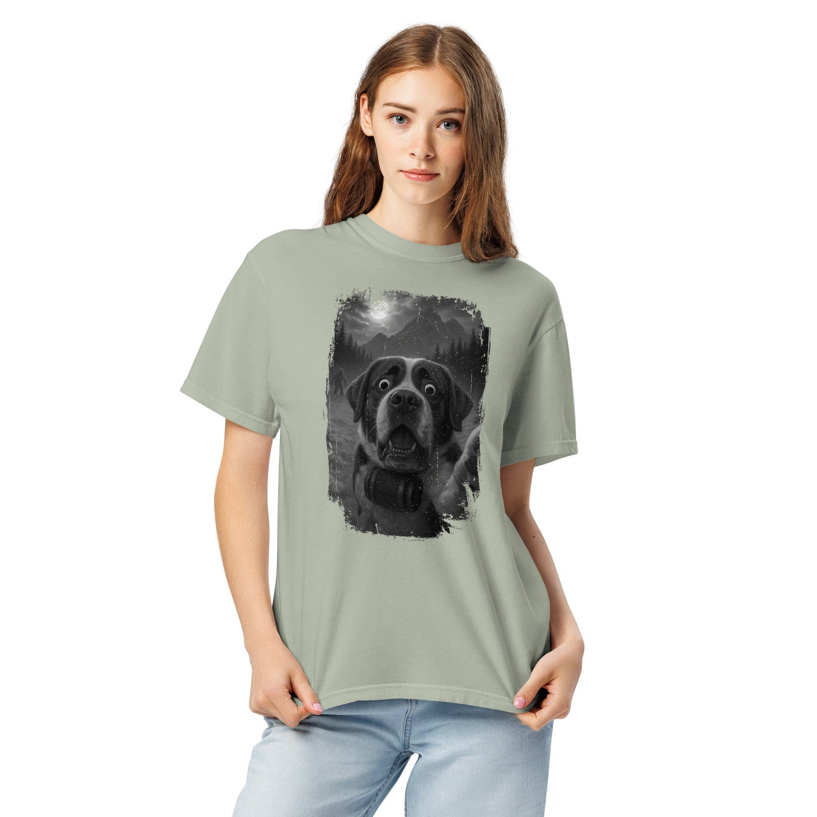 Bigfoot Scaredy Saint Bernard Selfie T-Shirt - Lucy + Norman