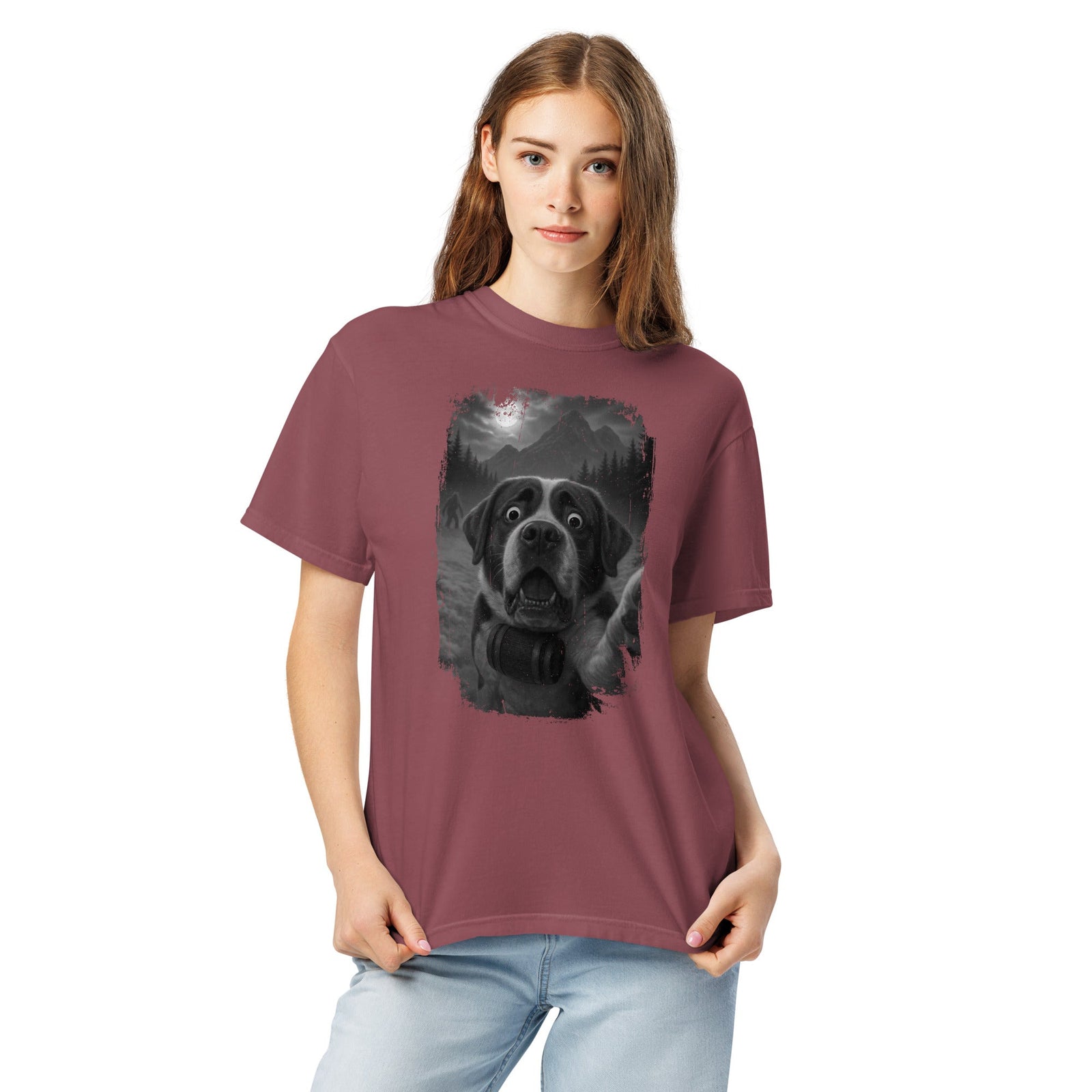 Bigfoot Scaredy Saint Bernard Selfie T-Shirt - Lucy + Norman