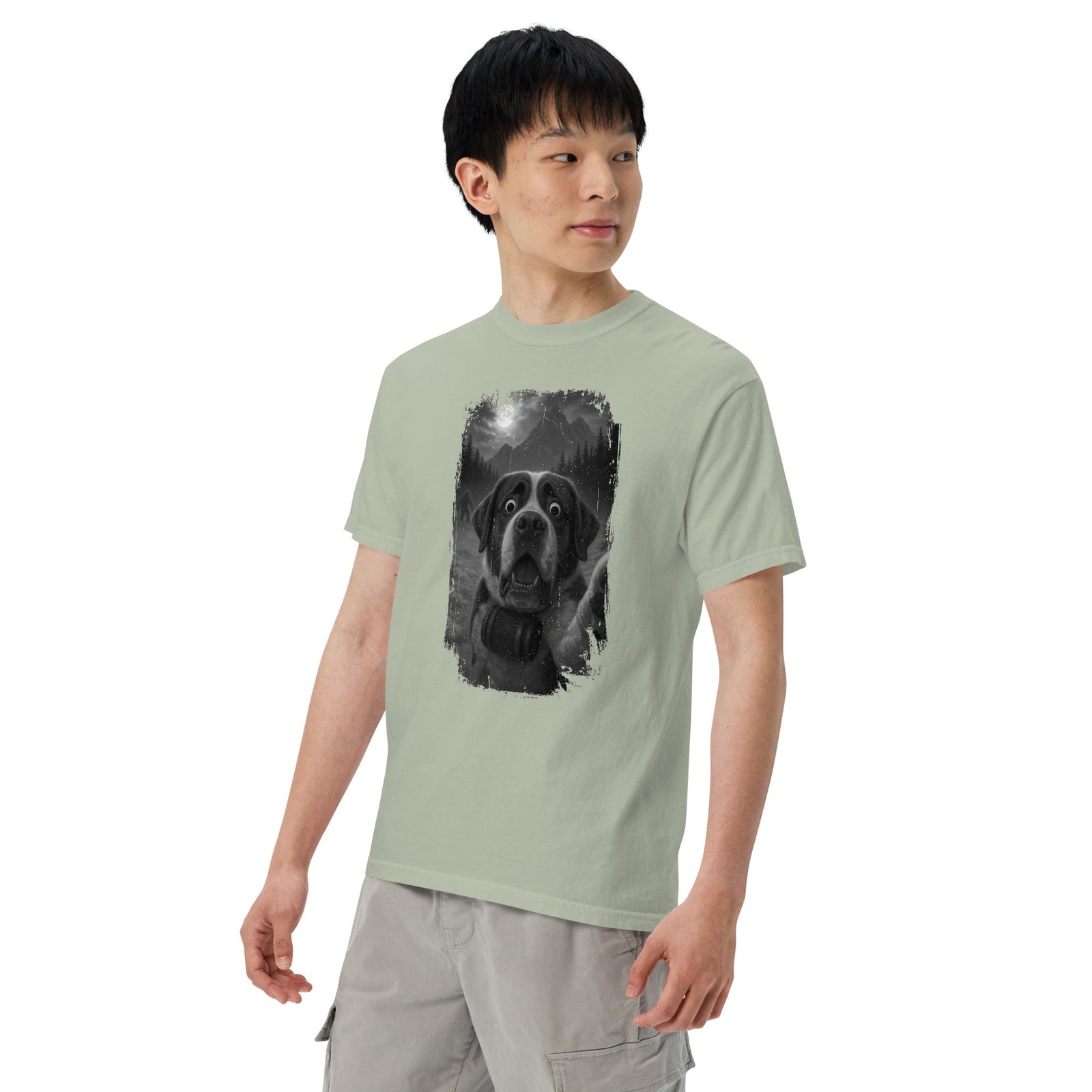 Bigfoot Scaredy Saint Bernard Selfie T-Shirt - Lucy + Norman