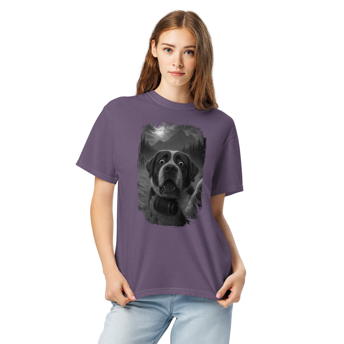 Bigfoot Scaredy Saint Bernard Selfie T-Shirt - Lucy + Norman