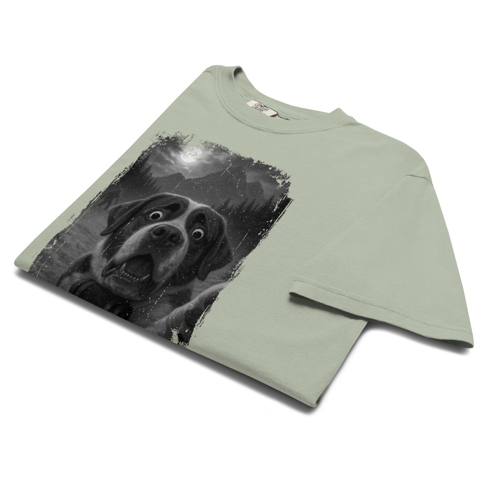 Bigfoot Scaredy Saint Bernard Selfie T-Shirt - Lucy + Norman