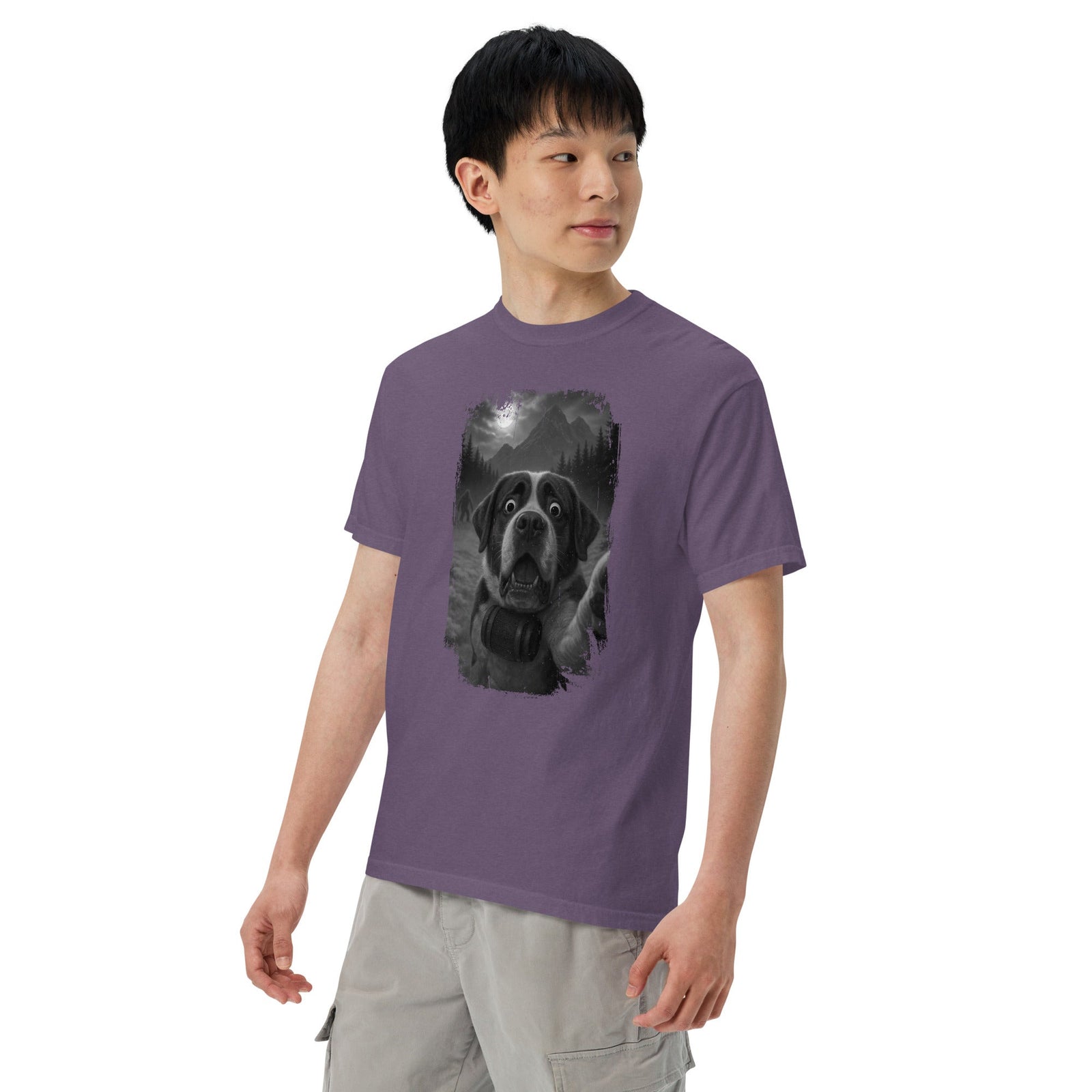 Bigfoot Scaredy Saint Bernard Selfie T-Shirt - Lucy + Norman
