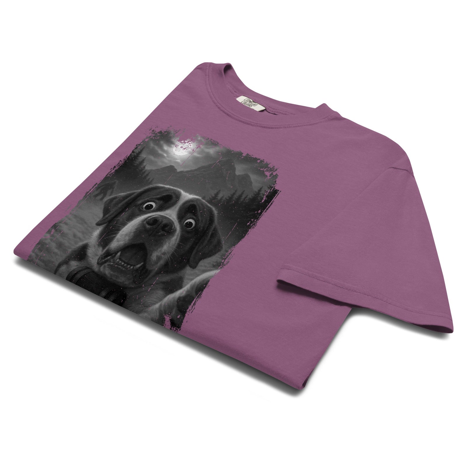 Bigfoot Scaredy Saint Bernard Selfie T-Shirt - Lucy + Norman