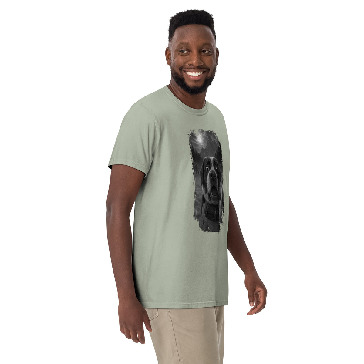 Bigfoot Scaredy Saint Bernard Selfie T-Shirt - Lucy + Norman