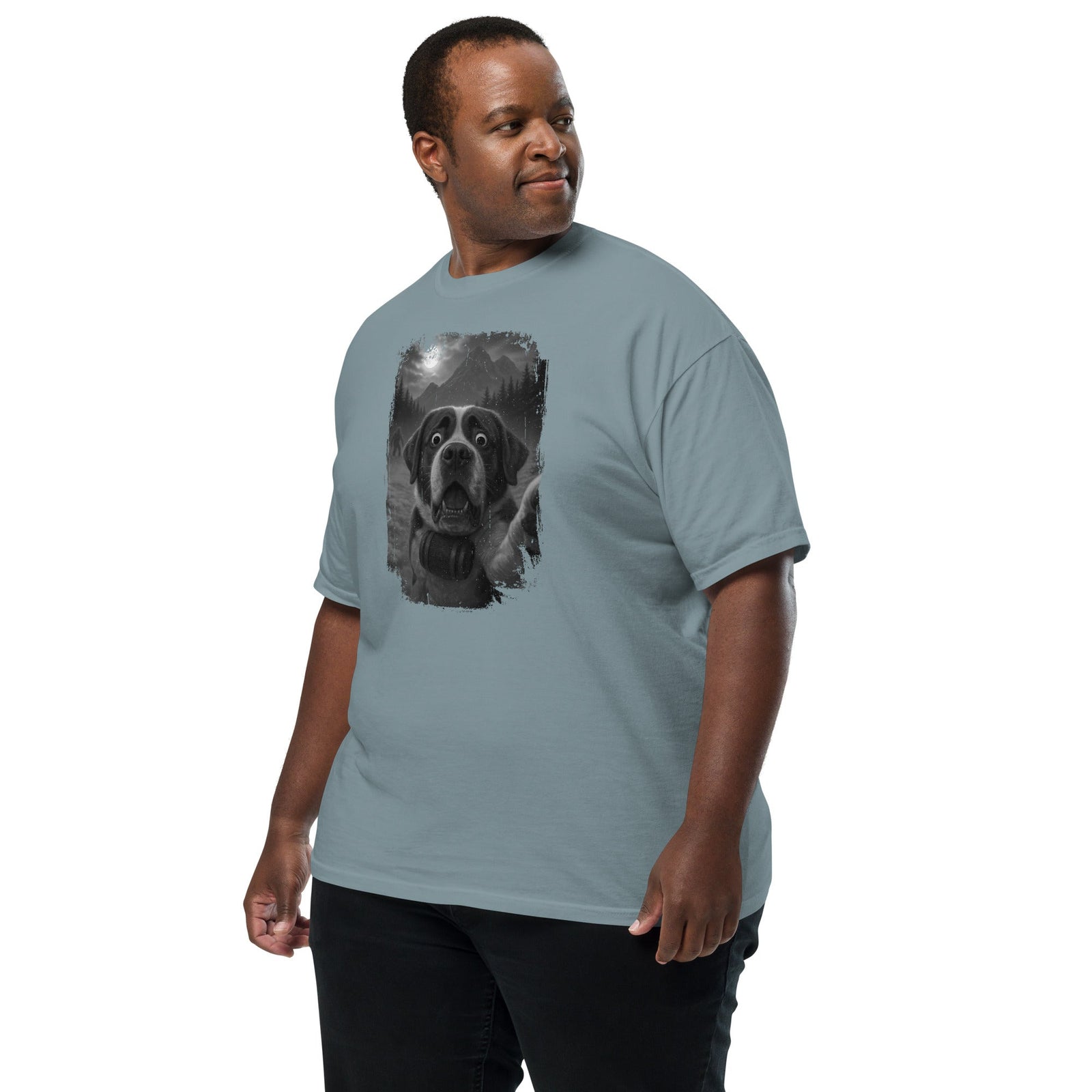 Bigfoot Scaredy Saint Bernard Selfie T-Shirt - Lucy + Norman