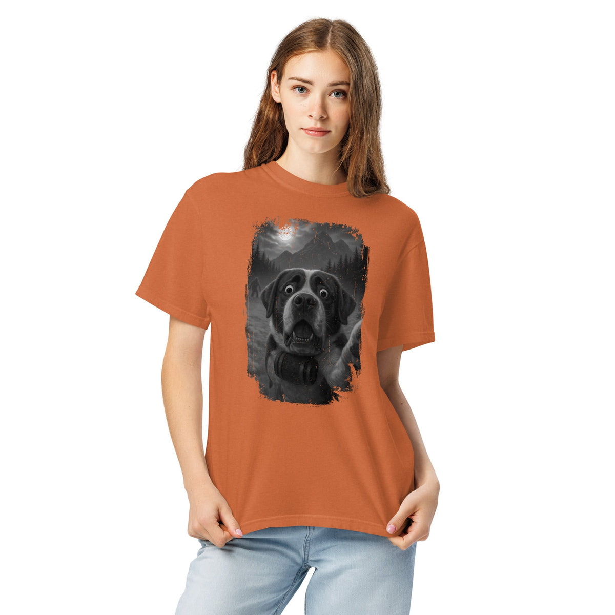 Bigfoot Scaredy Saint Bernard Selfie T-Shirt - Lucy + Norman