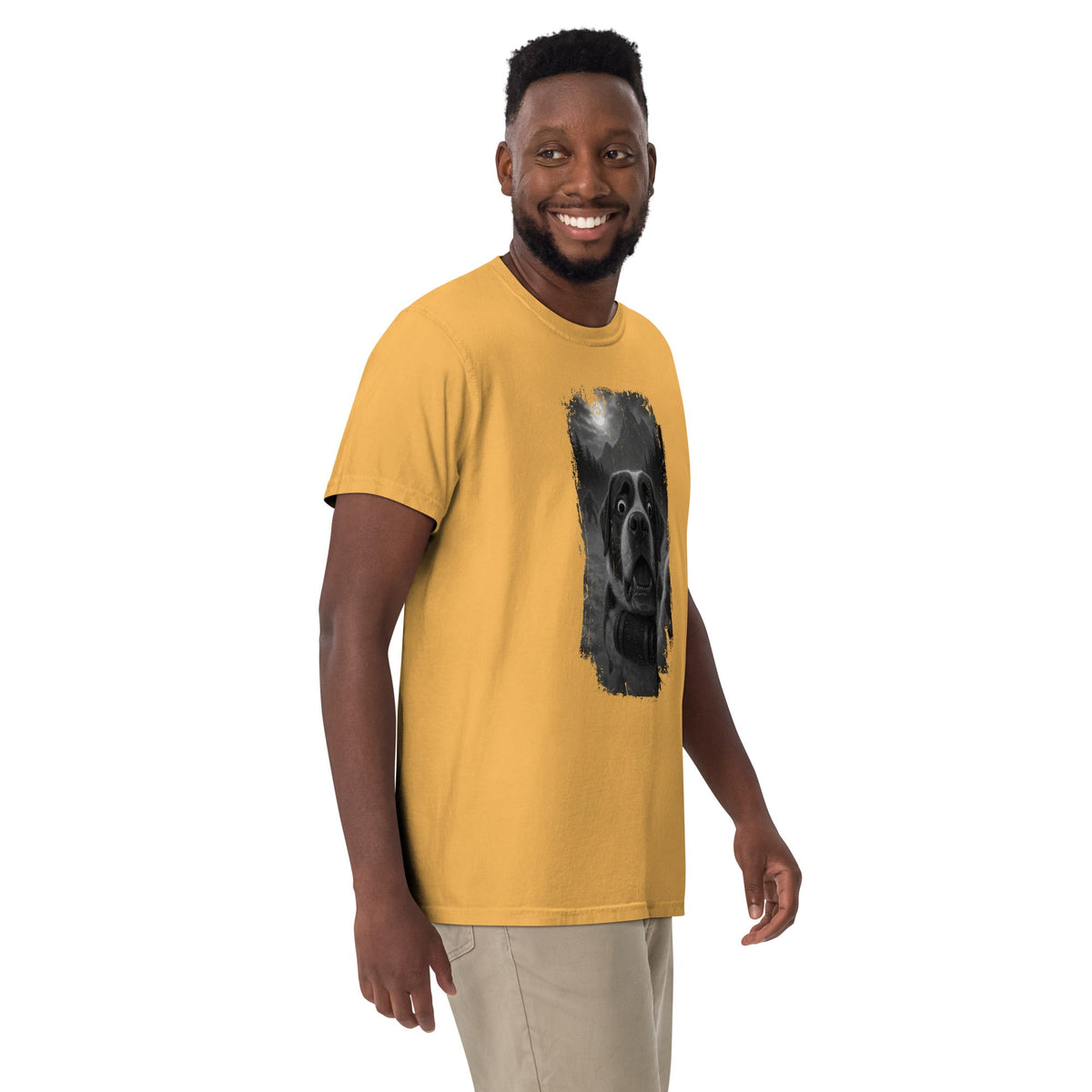 Bigfoot Scaredy Saint Bernard Selfie T-Shirt - Lucy + Norman