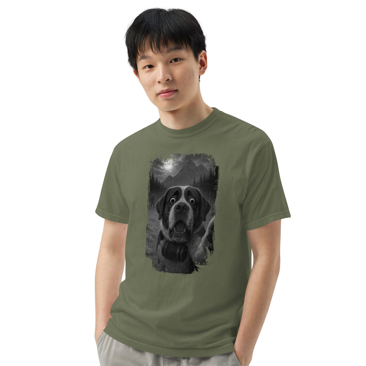 Bigfoot Scaredy Saint Bernard Selfie T-Shirt - Lucy + Norman