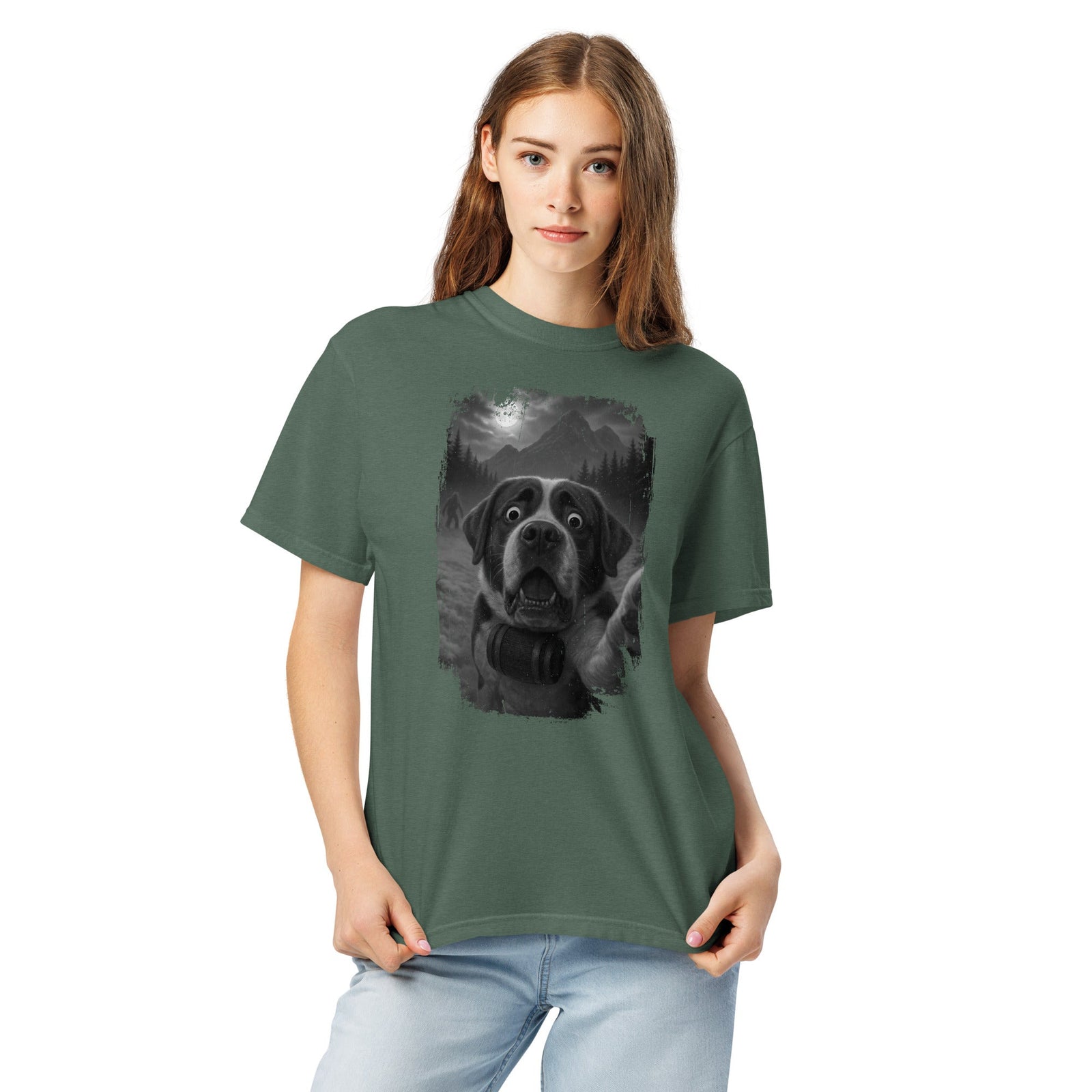 Bigfoot Scaredy Saint Bernard Selfie T-Shirt - Lucy + Norman