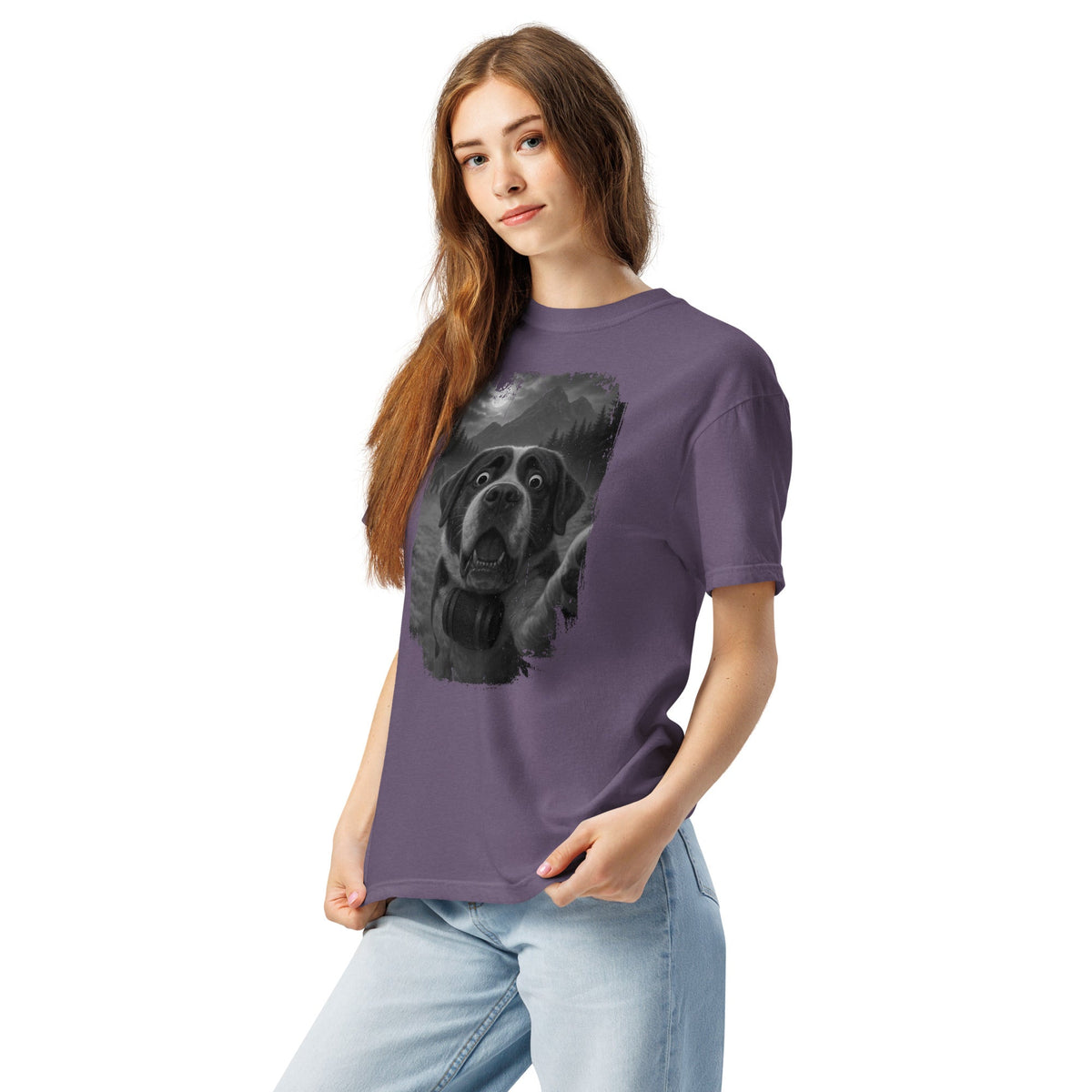 Bigfoot Scaredy Saint Bernard Selfie T-Shirt - Lucy + Norman