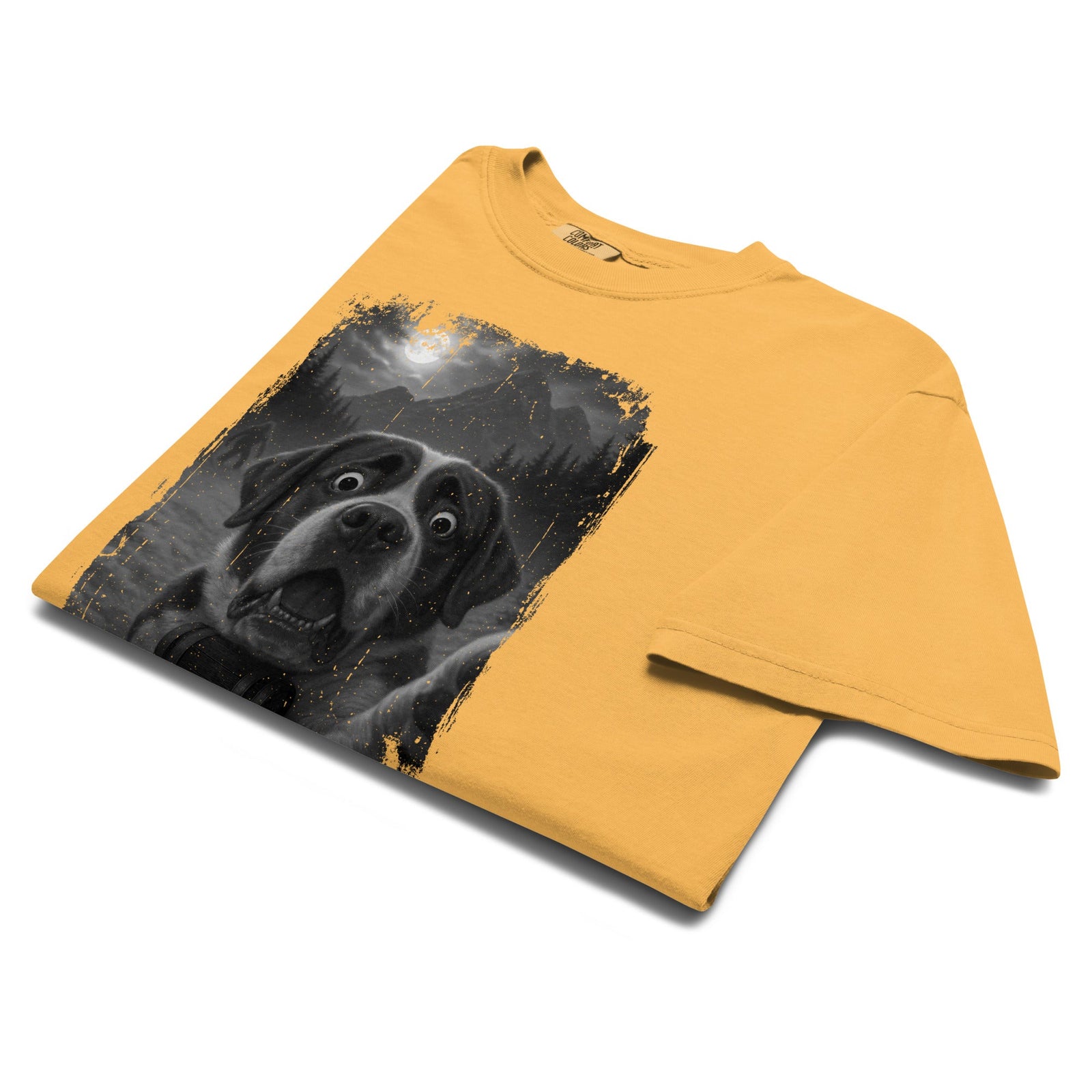 Bigfoot Scaredy Saint Bernard Selfie T-Shirt - Lucy + Norman