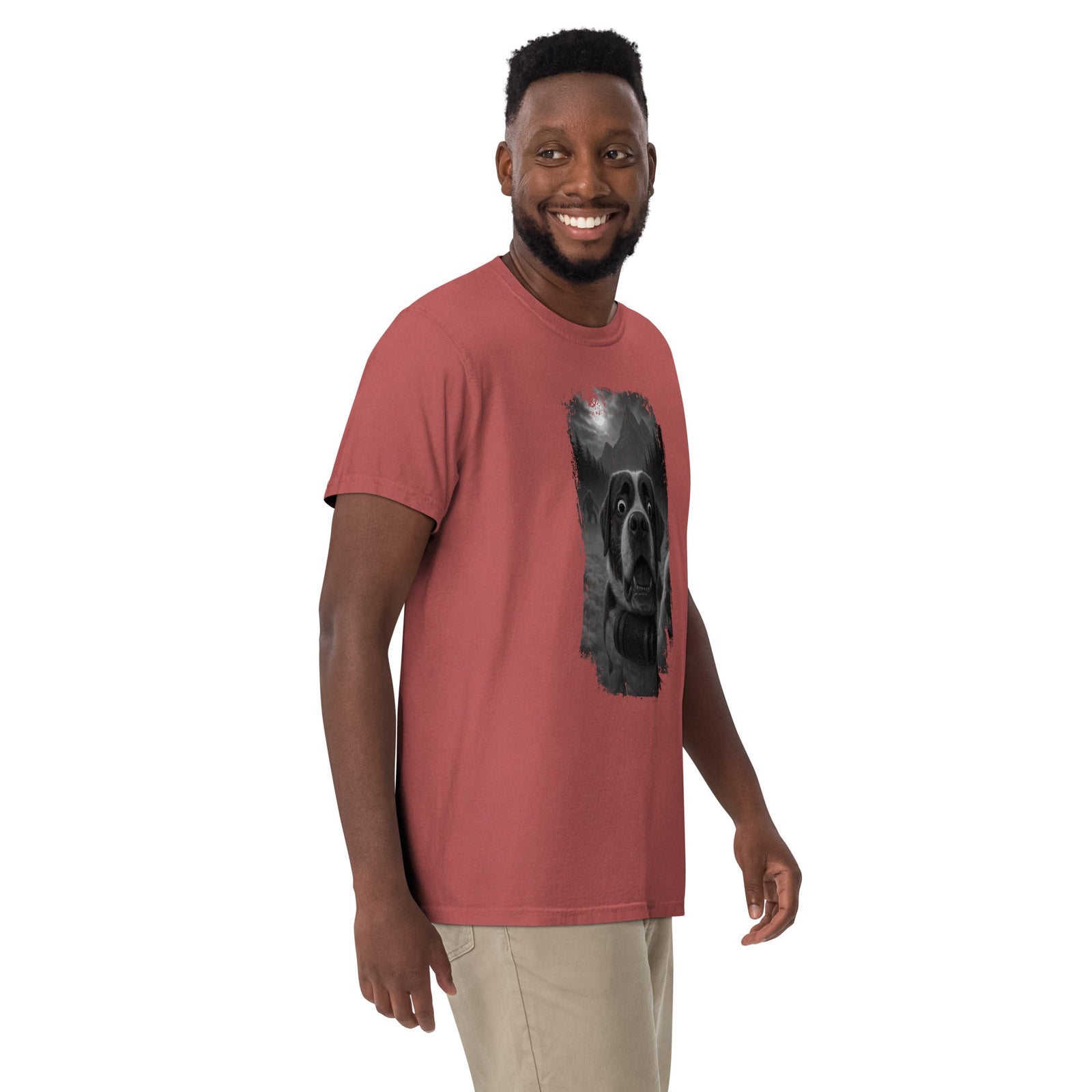 Bigfoot Scaredy Saint Bernard Selfie T-Shirt - Lucy + Norman