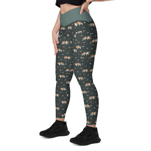 Green Mountain Crossover Leggings with Pockets - Lucy + Norman