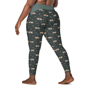 Green Mountain Crossover Leggings with Pockets - Lucy + Norman