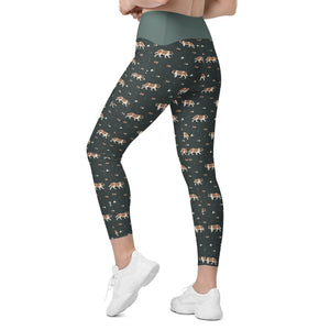 Green Mountain Crossover Leggings with Pockets - Lucy + Norman