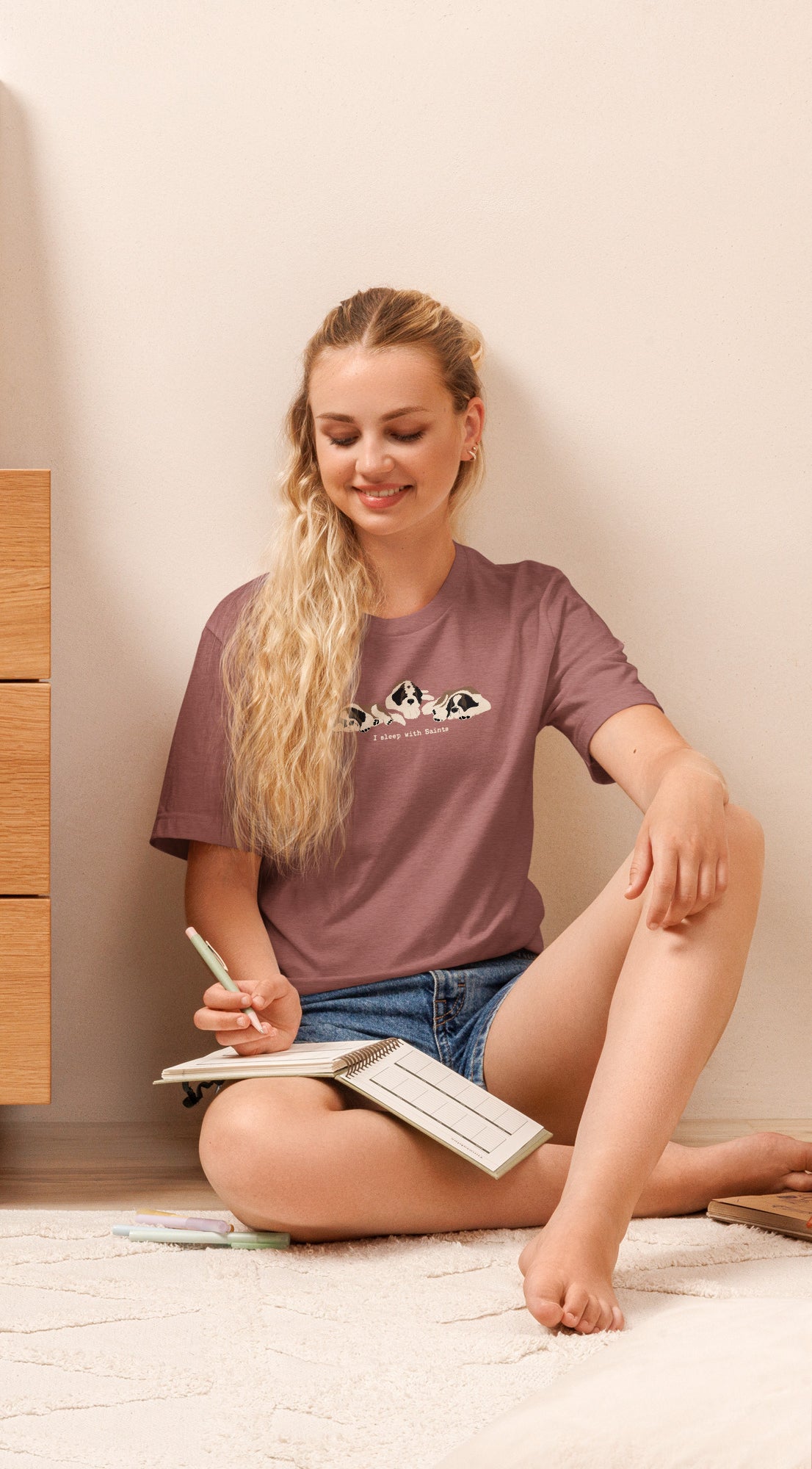 I Sleep with Saints Lightweight T-shirt