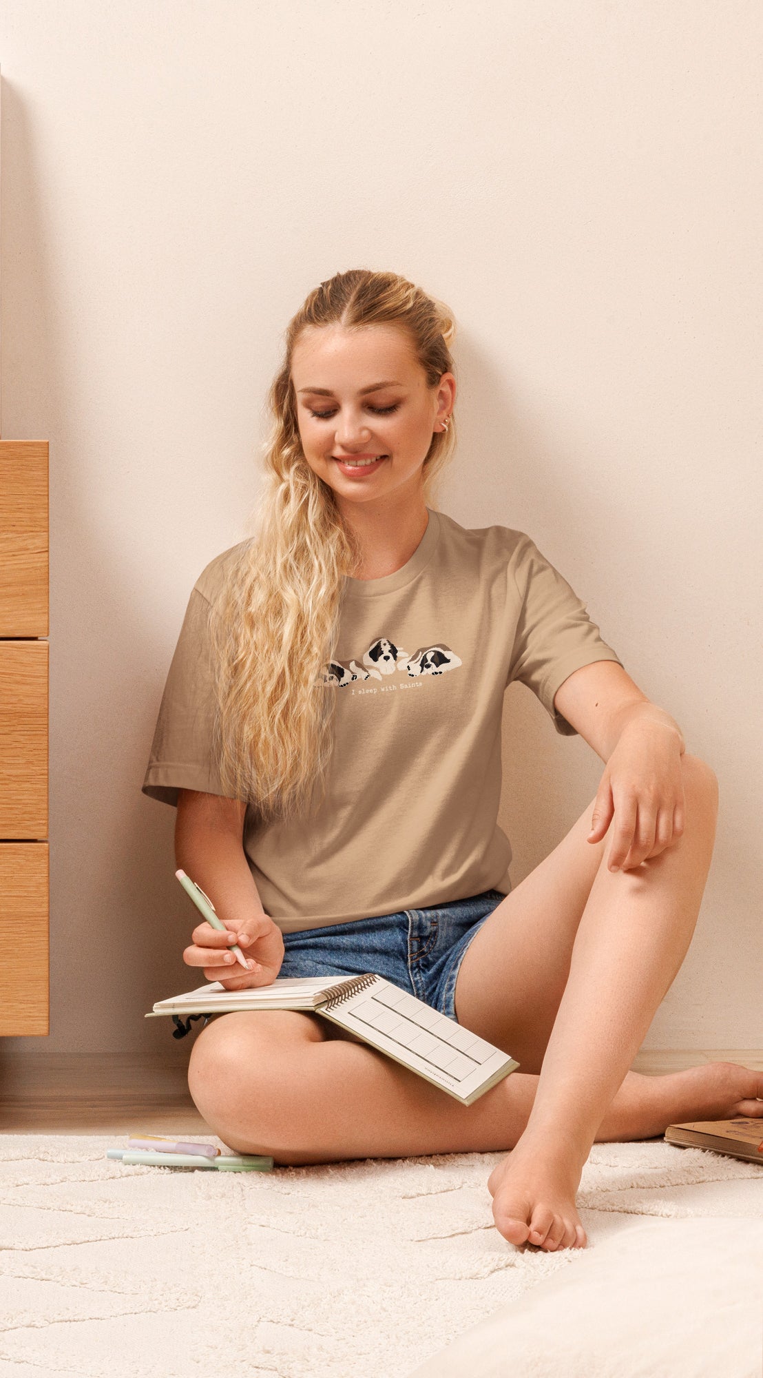 I Sleep with Saints Lightweight T-shirt