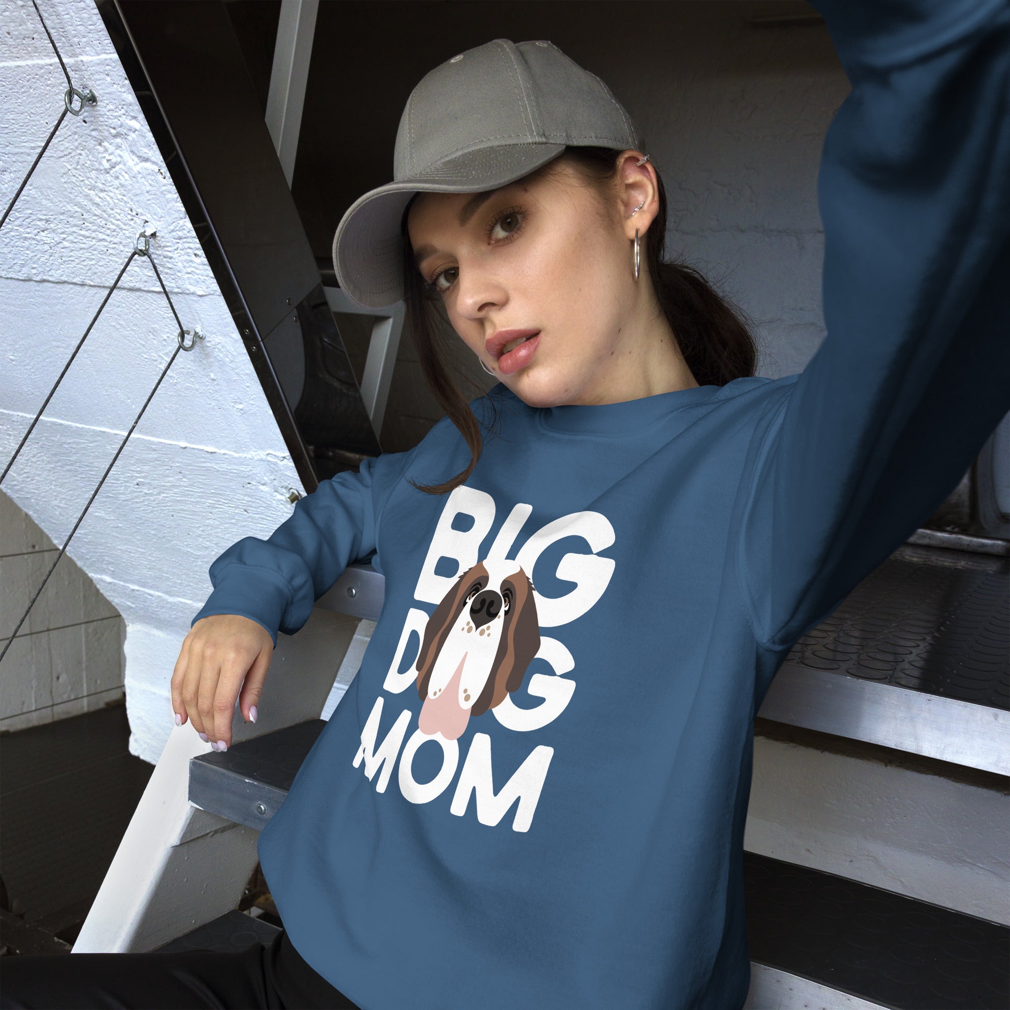 Big Dog Mom Sweatshirt - Lucy + Norman