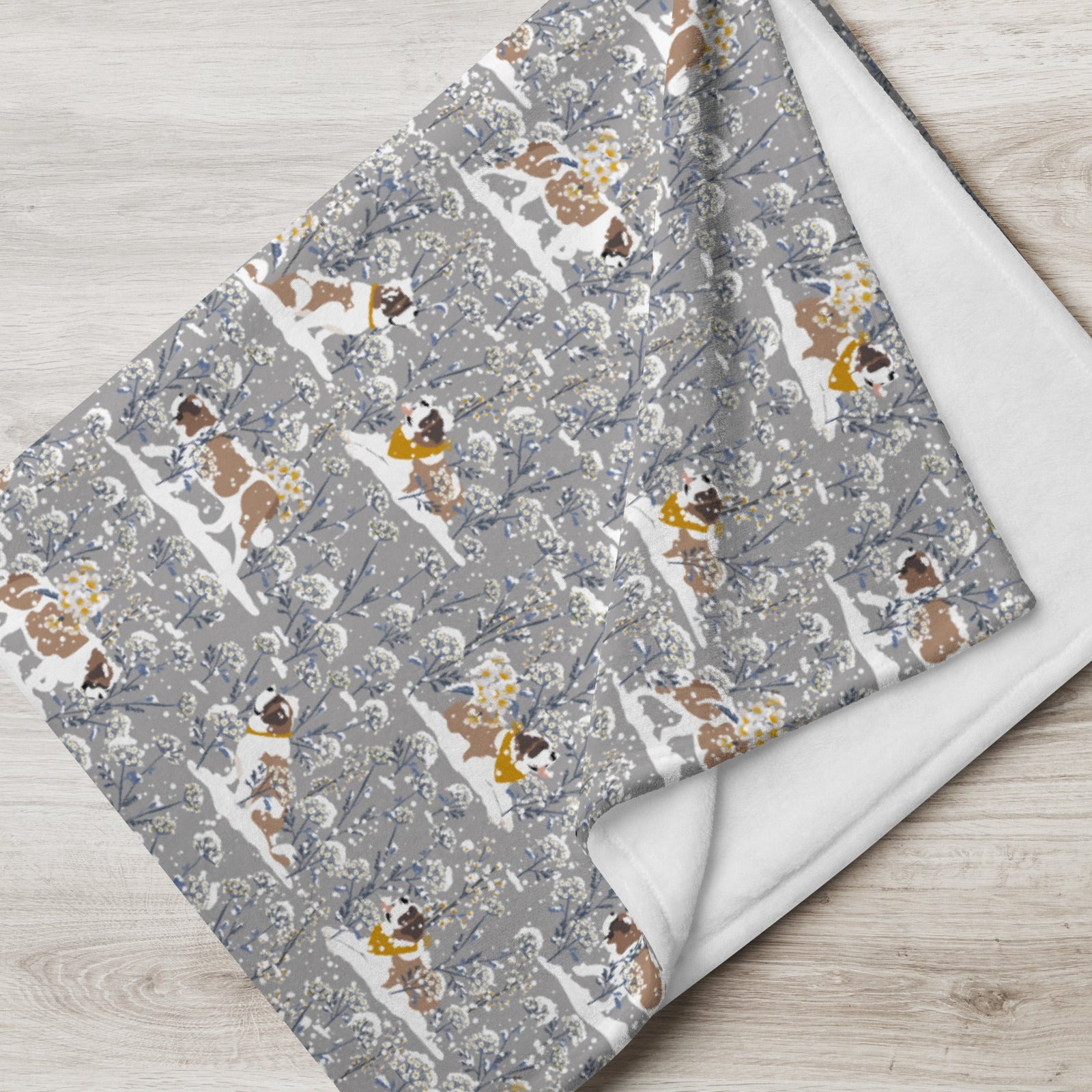 Snowflower Fleece Throw Blanket - Lucy + Norman
